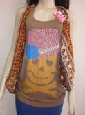 Blusa de caveira cavada